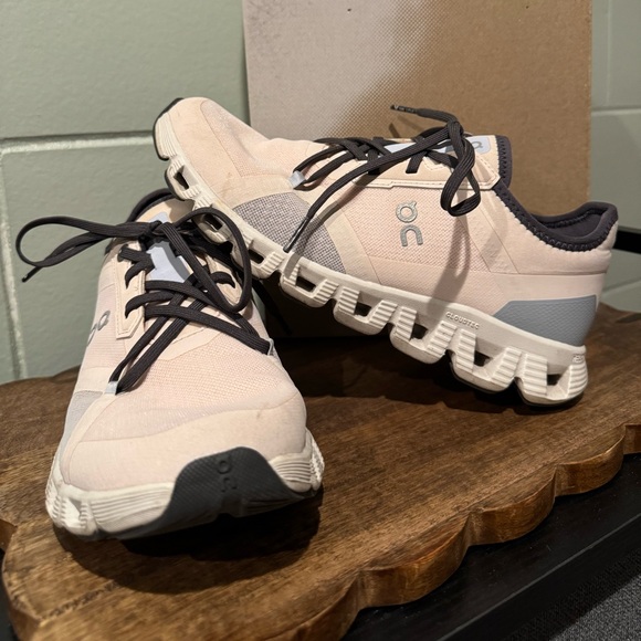 On Running Blush and Charcoal Sneakers - Picture 2 of 8